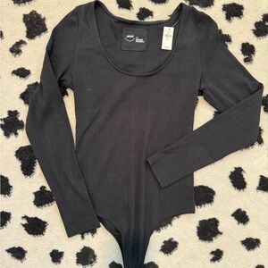 Aerie NWT scoop neck black bodysuit size L